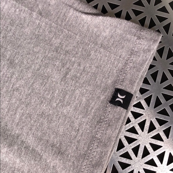 ๐ Hurley Tee ๐ - Picture 3 of 5
